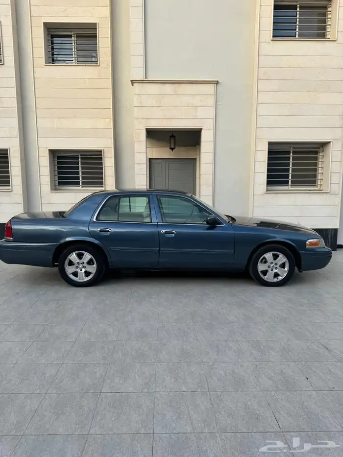 فورد كراون فكتوريا 12