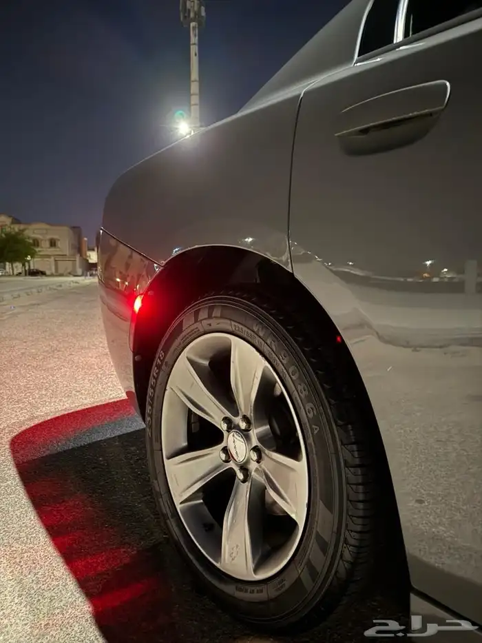 تشارجر 2019 SXT للبيع 7