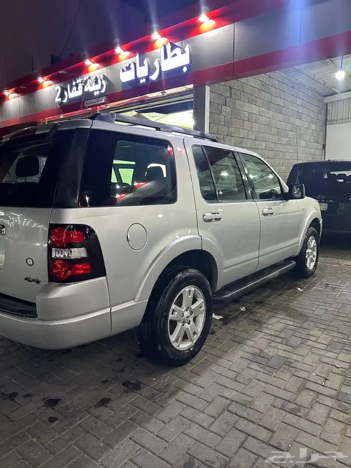 للبيع اكسبلور 2010 دبل 11