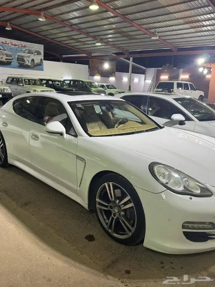 بورش باناميرا Sport Turismo 4S موديل 2011 1