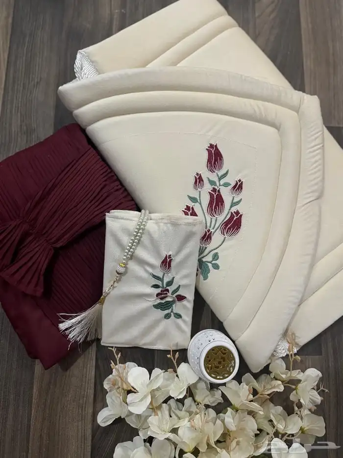 طقم صلاه نسائي 4