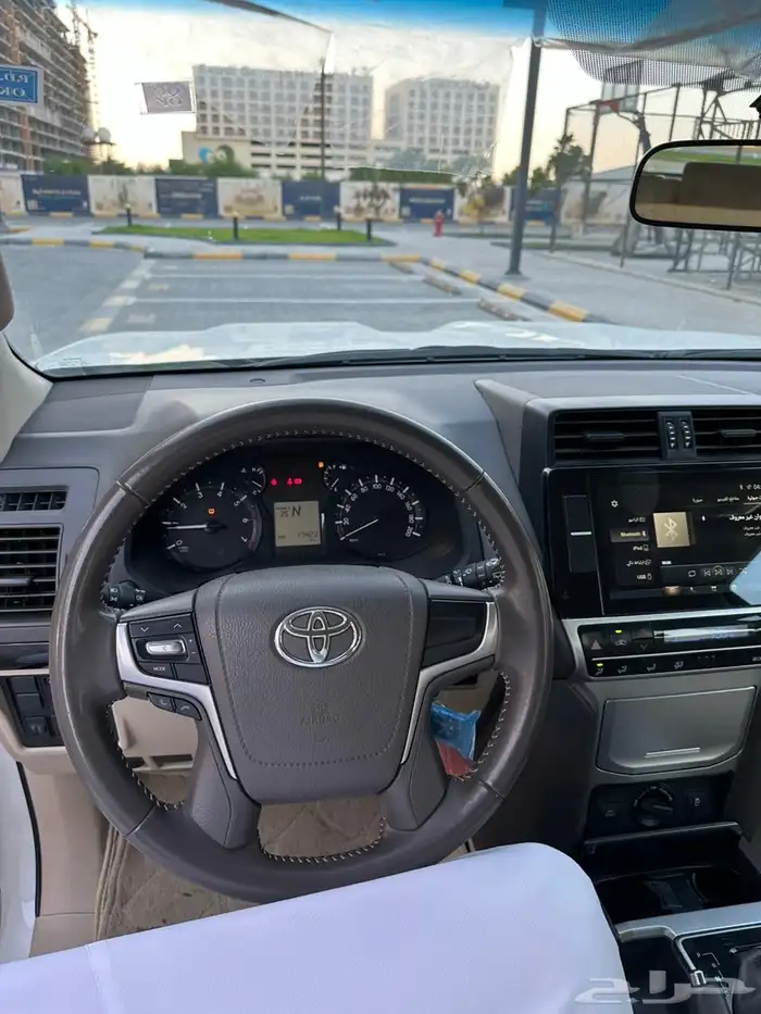 برادو 2023 عبداللطيف شبه جديد 10