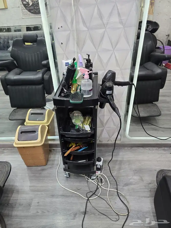 اثاث محل حلاقه للبيع 6