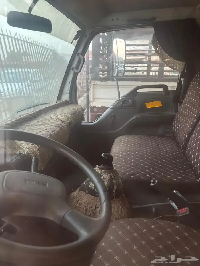 للبيع دينه اسوزو 2004 4