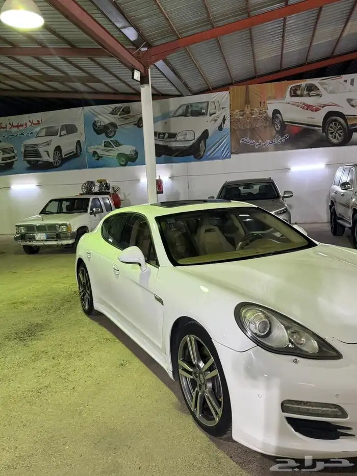 بورش باناميرا Sport Turismo 4S موديل 2011 8