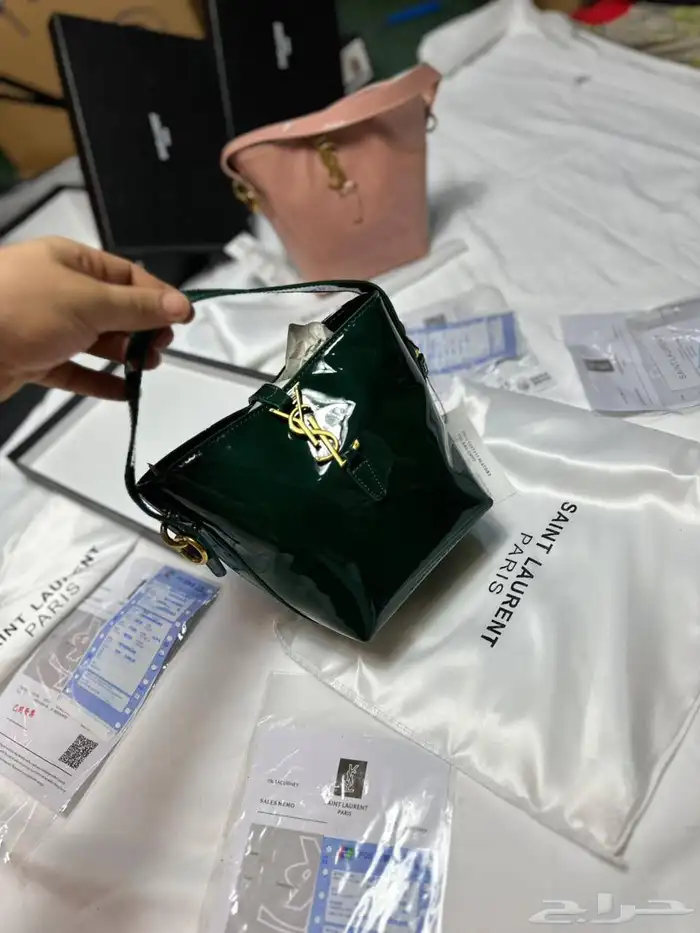 شنط تقليد ماركه هاي كواليتي والماستر وإكسسوارات 30