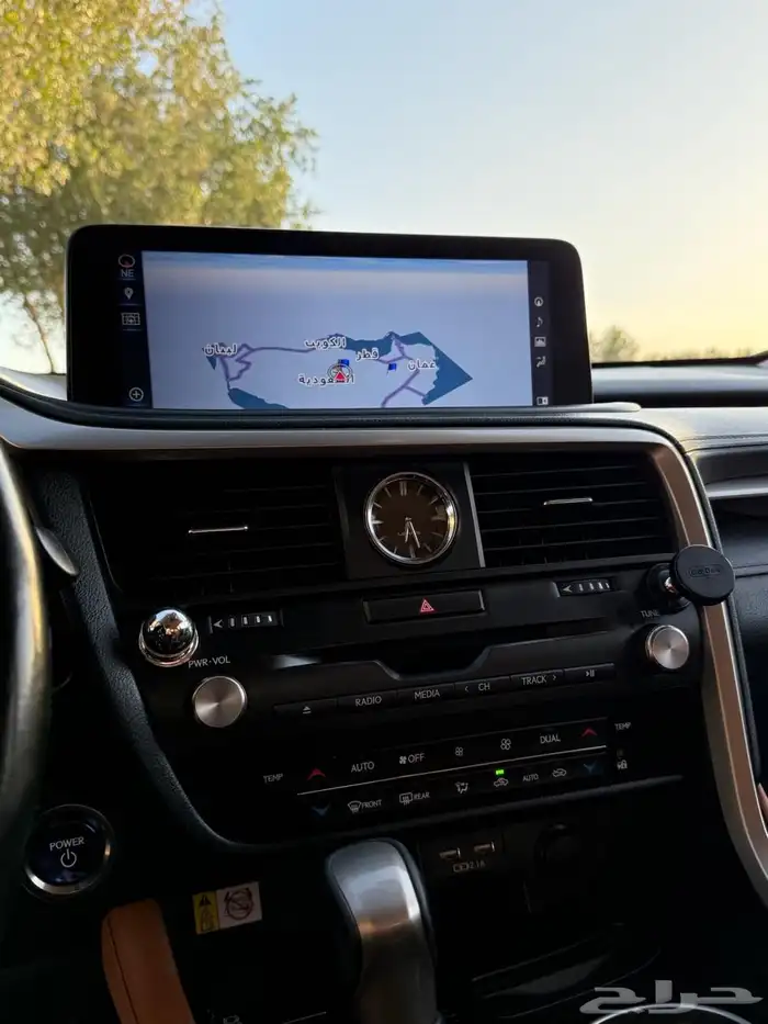 لكزس RX 450h موديل 2021 16