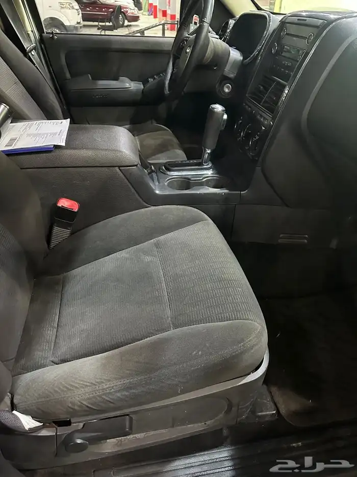 للبيع اكسبلور 2010 دبل 8