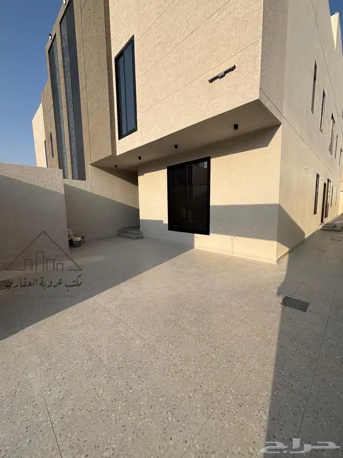 للبيع شقق تمليك دور ارضي تبوك حي الاخضر 9