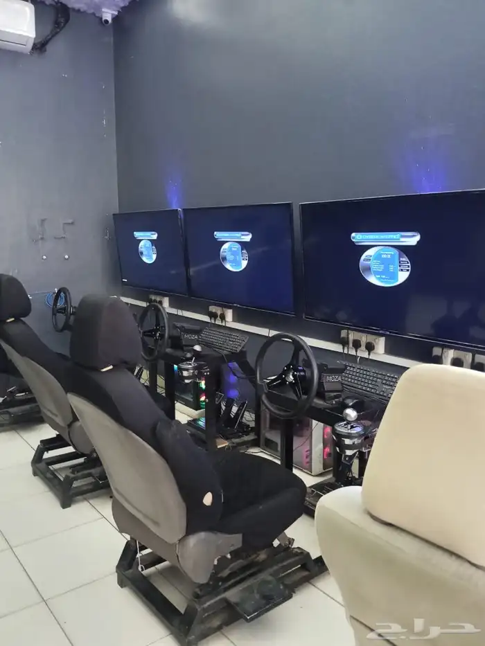 محل لتقبيل العاب المحاكات 3