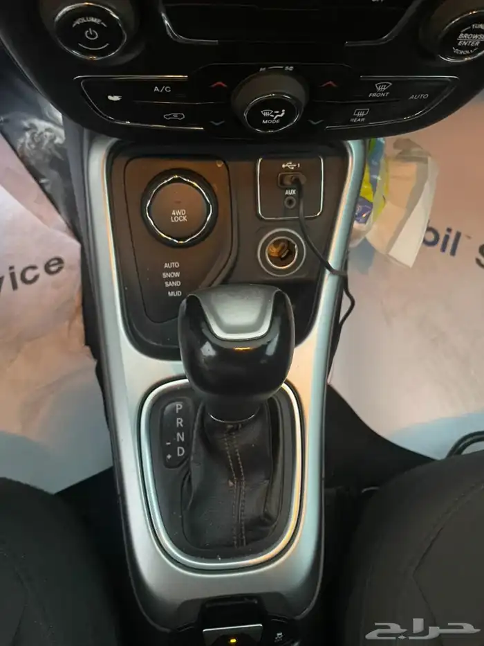 Jeep 2019 نظيف للبيع 10