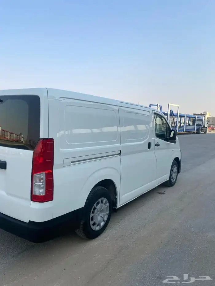 تويوتا باص فان 2019 للبيع 4