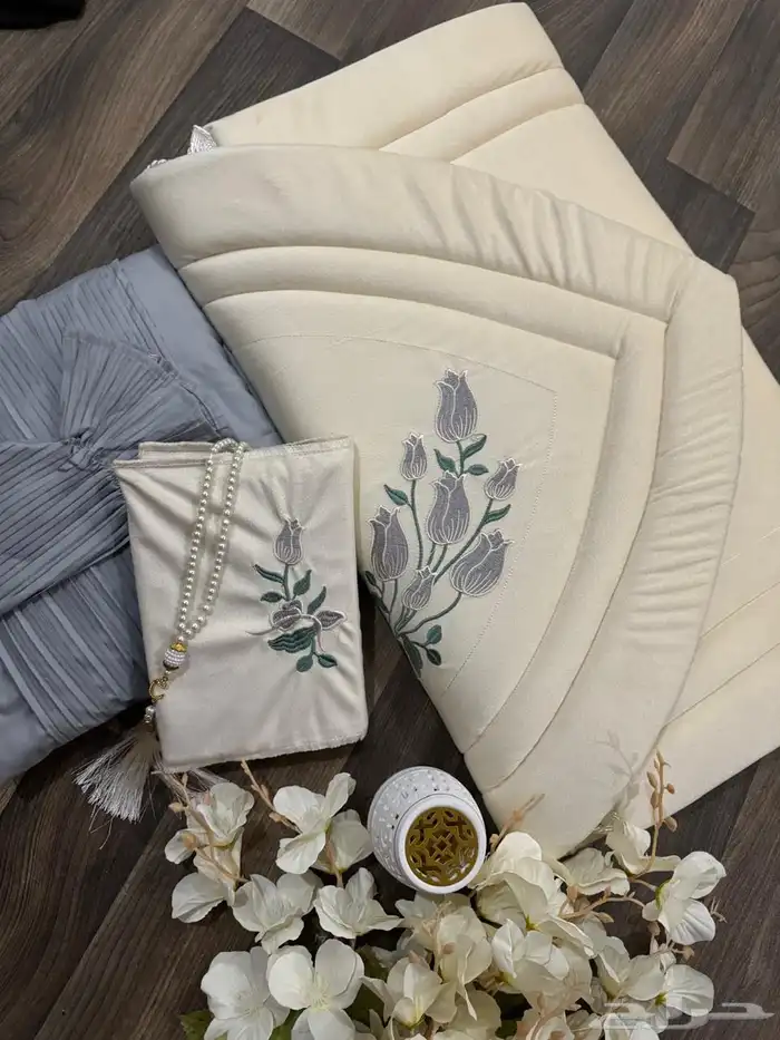 طقم صلاه نسائي 2