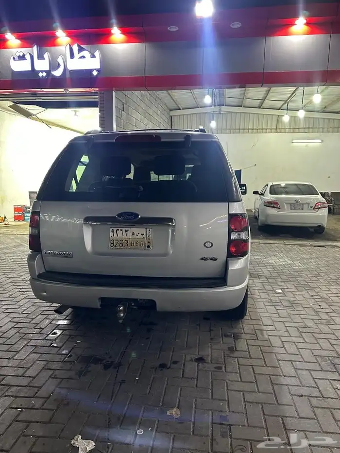 للبيع اكسبلور 2010 دبل 10