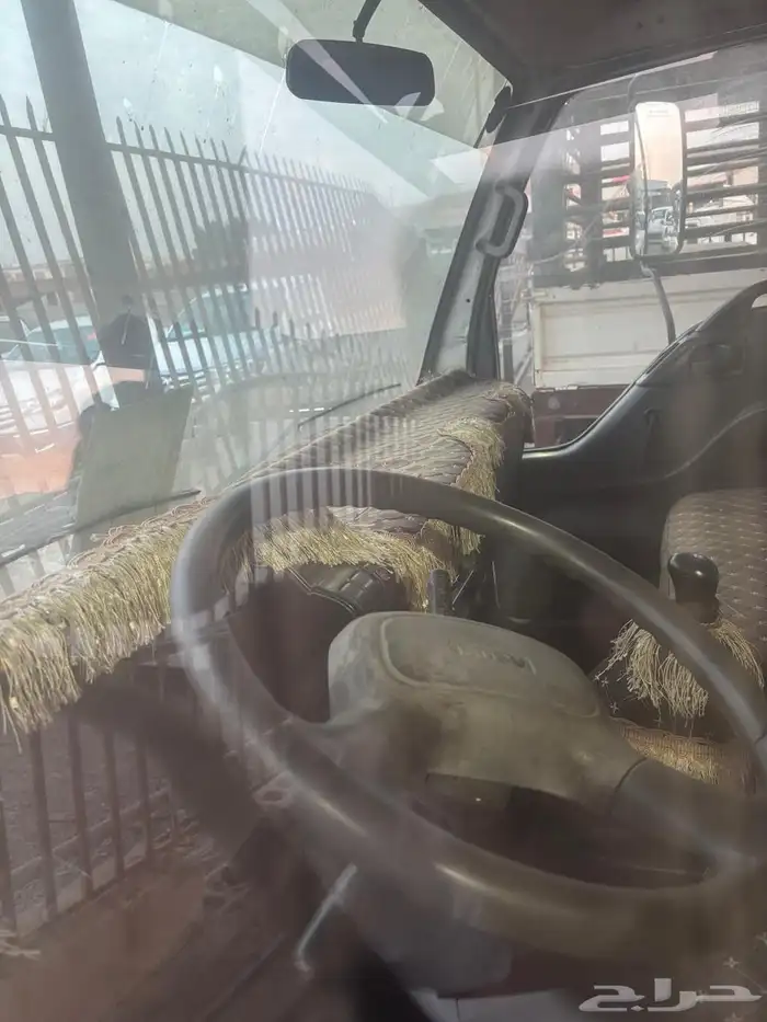 للبيع دينه اسوزو 2004 5