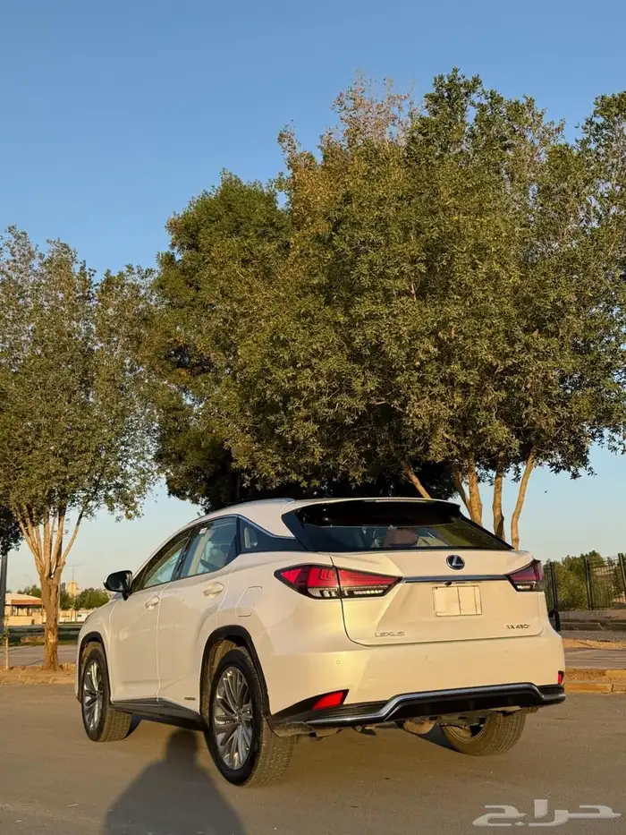 لكزس RX 450h موديل 2021 4
