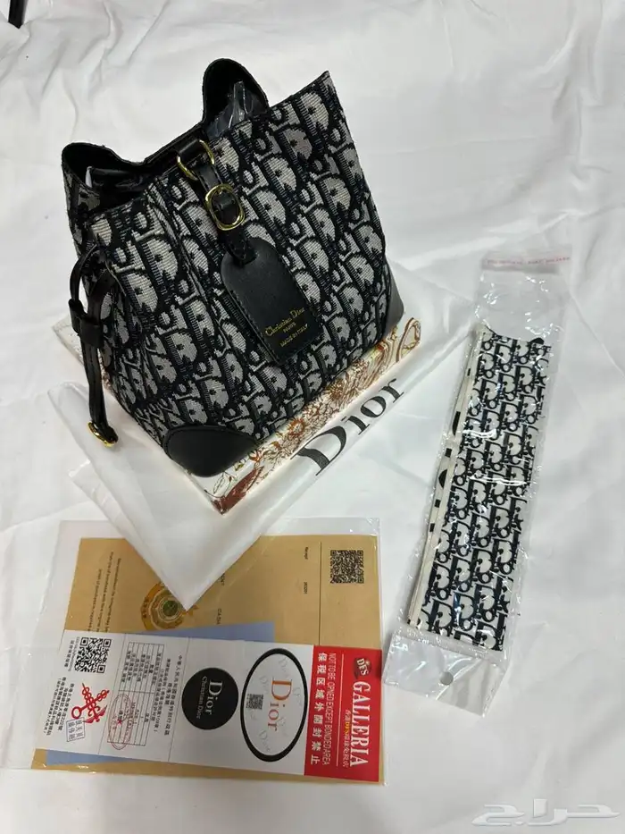 شنط تقليد ماركه هاي كواليتي والماستر وإكسسوارات 44