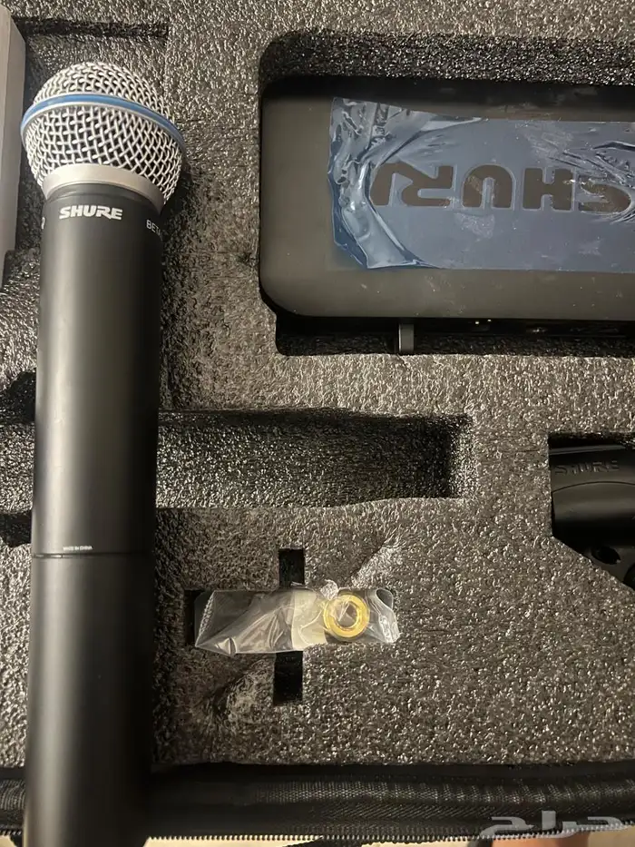 مايك لاسلكي من شور مستخدم شبه جديد 0