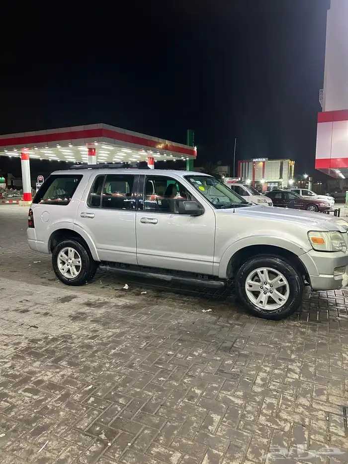 للبيع اكسبلور 2010 دبل 3