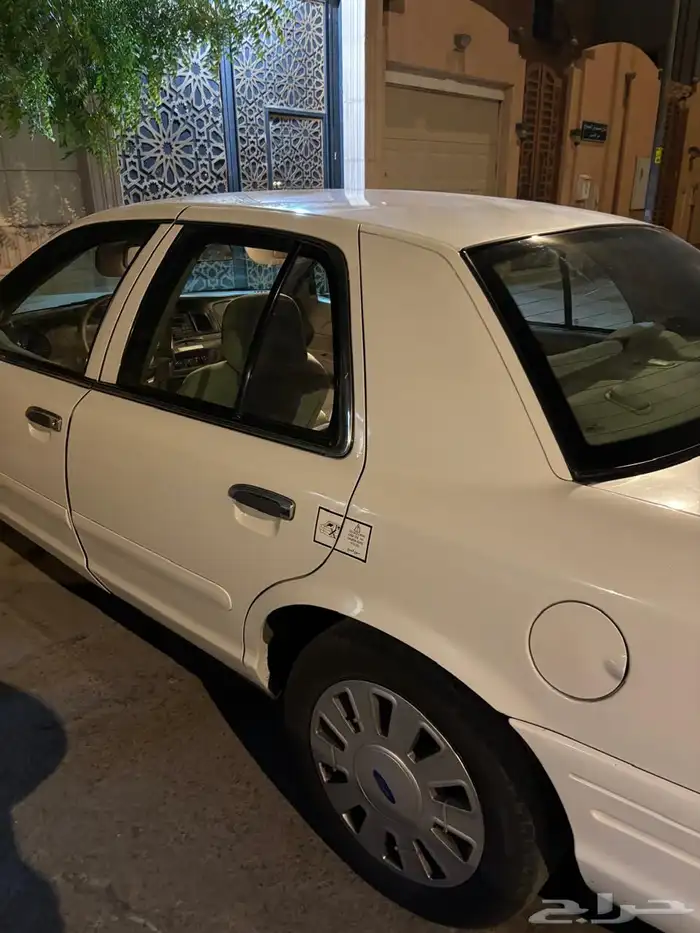 فورد فكتوريا 2008 بوليسي 4