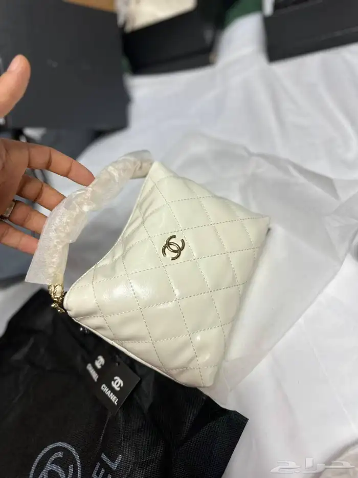 شنط تقليد ماركه هاي كواليتي والماستر وإكسسوارات 51