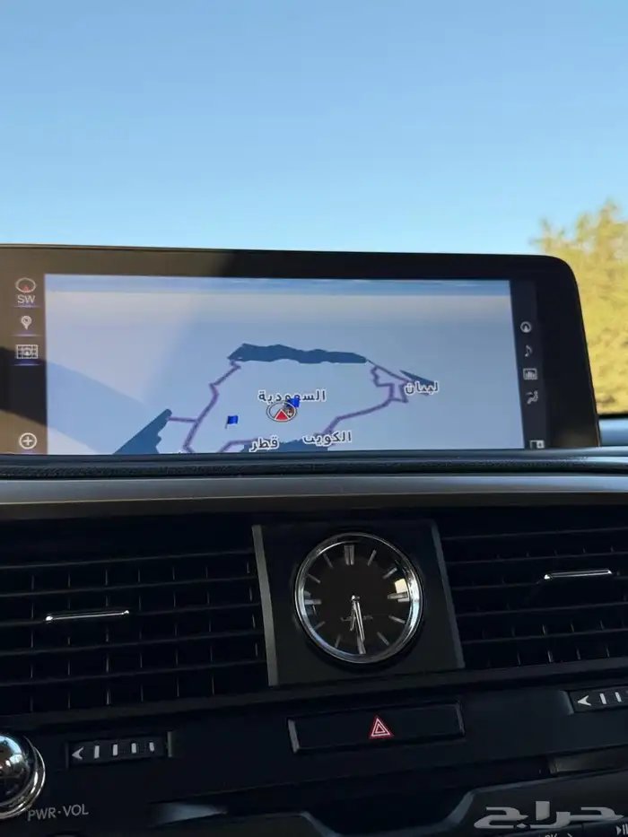 لكزس RX 450h موديل 2021 21