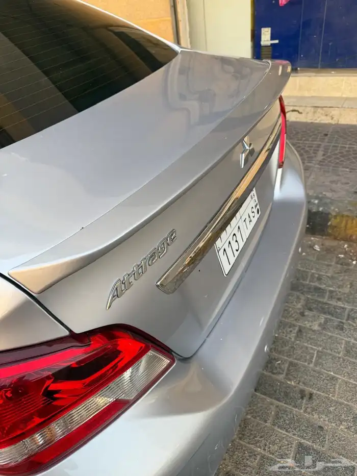 اتراج ميتسوبيشي 2022 للبيع 4