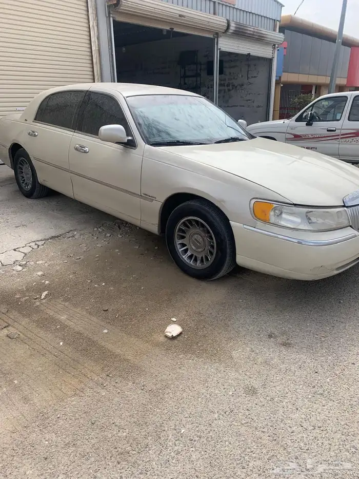 لنكون تاون كار 99 3