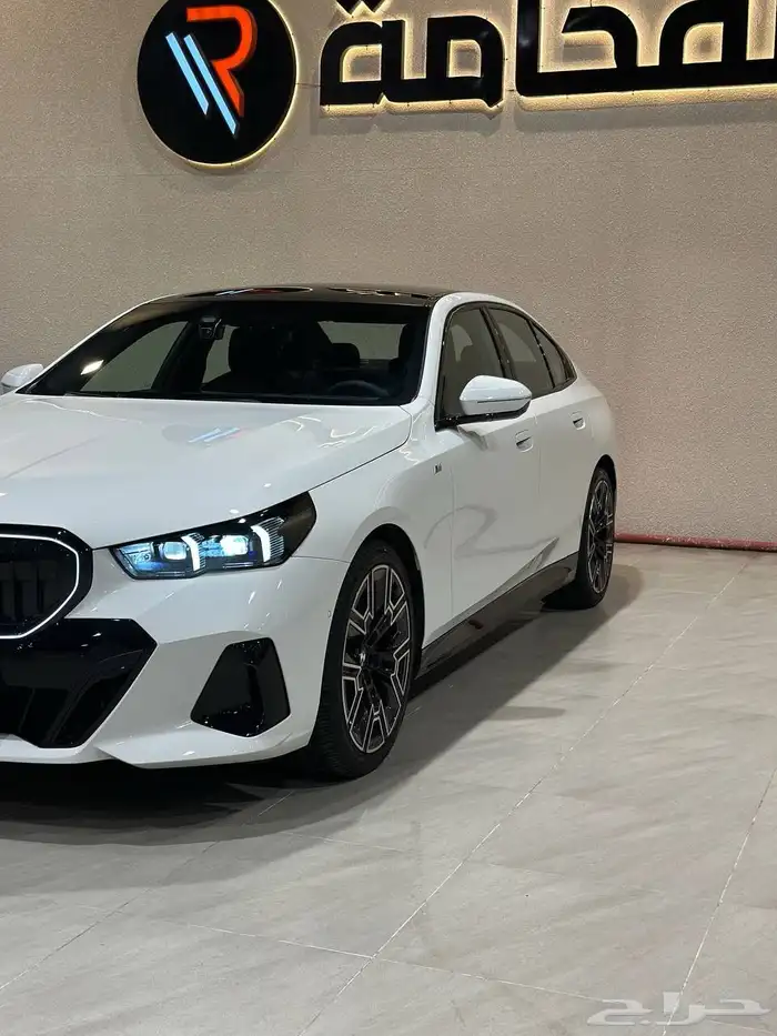 بي ام دبليو 520i kit M 2025 بلاك ادشن . رصد الفخامة 3