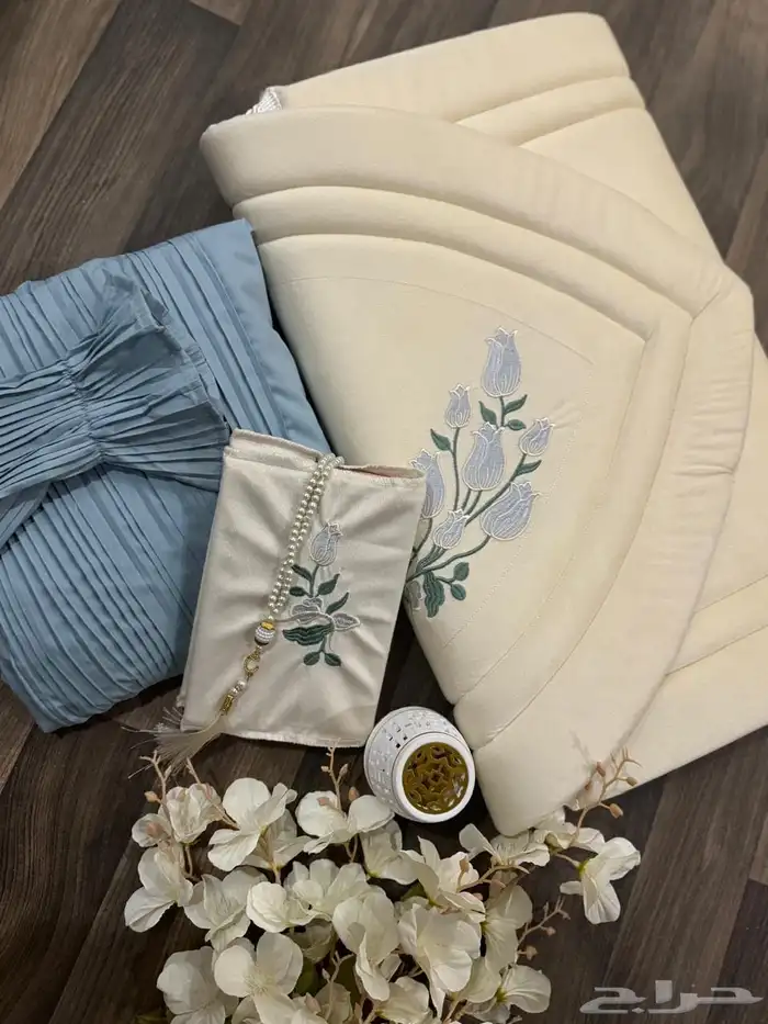 طقم صلاه نسائي 0