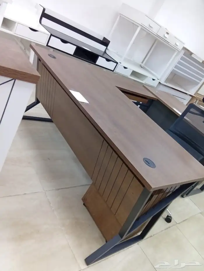 مكتب مودرن زاويه بجميع المقاسات متوفر جديد كرتون 24