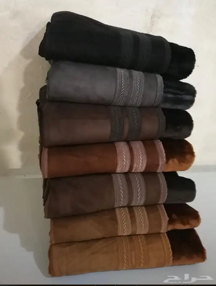 فروة وبر بشت . فروة مخمل 1200غ شريط . فروة مخمل 800غ قبوع 7