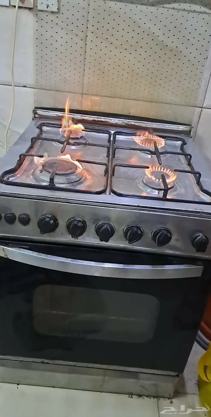 كل شيء شغال بس في 2 عين محتاجين فونيه السعر 200 0