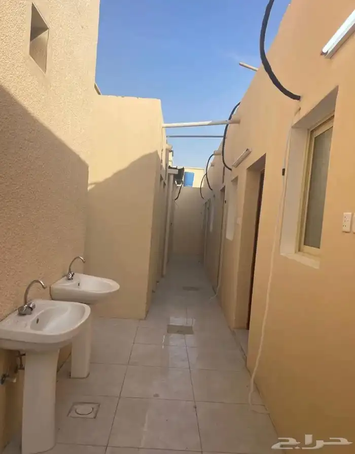 غرفة للإيجار في المزاحمية 3
