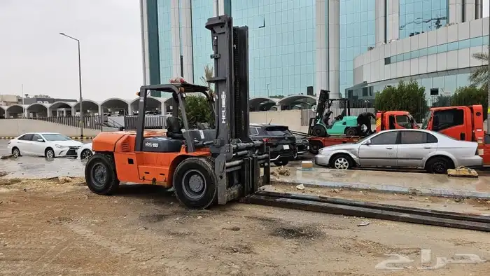 رافعه شوكيه فوركلفت للايجار الشهري واليومي والمشاوير حسب الط 2