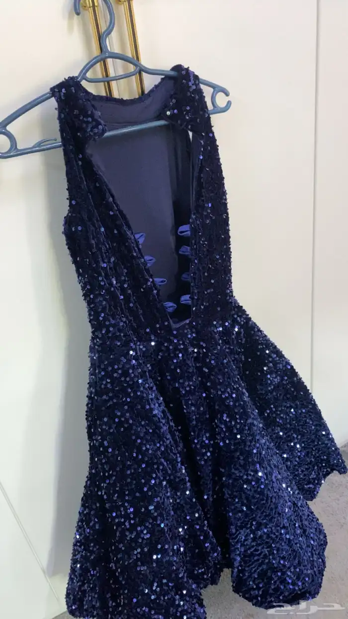 فساتين للبيع 0