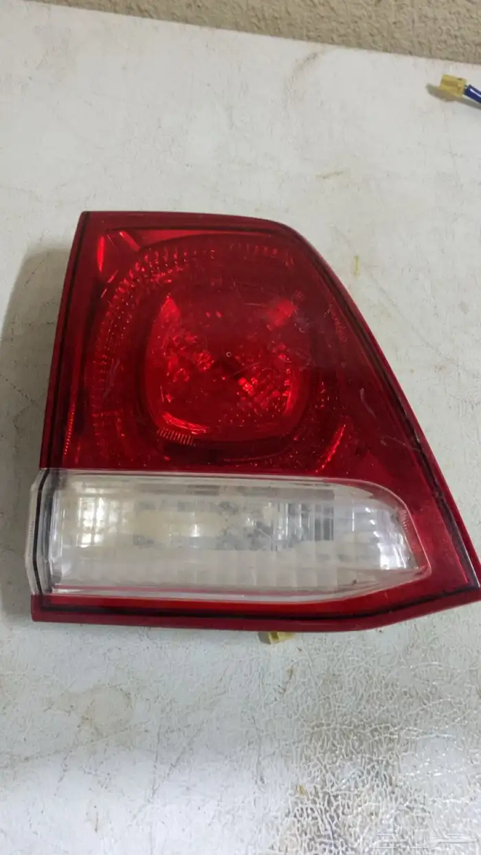 اسطبات لاند كروزر من 2008 وفوق خلفيه 3