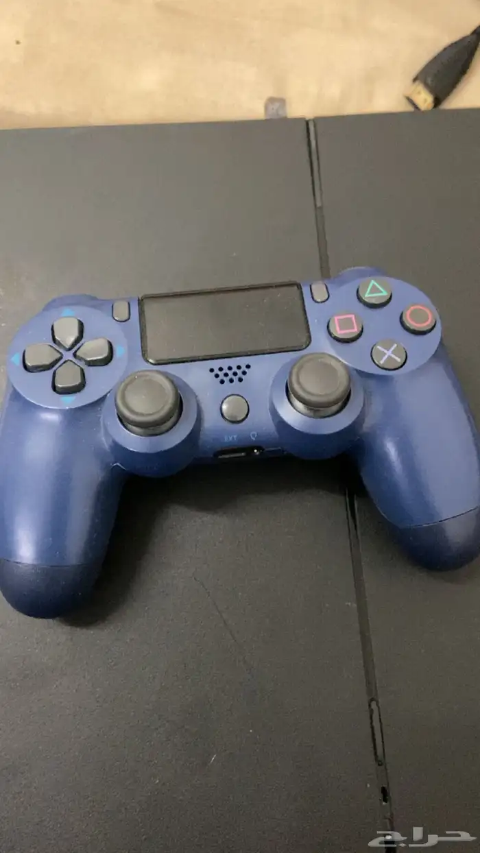 سوني فور مستعل للبيع في شريط قراند داخل الجهاز بس ميطلع 2