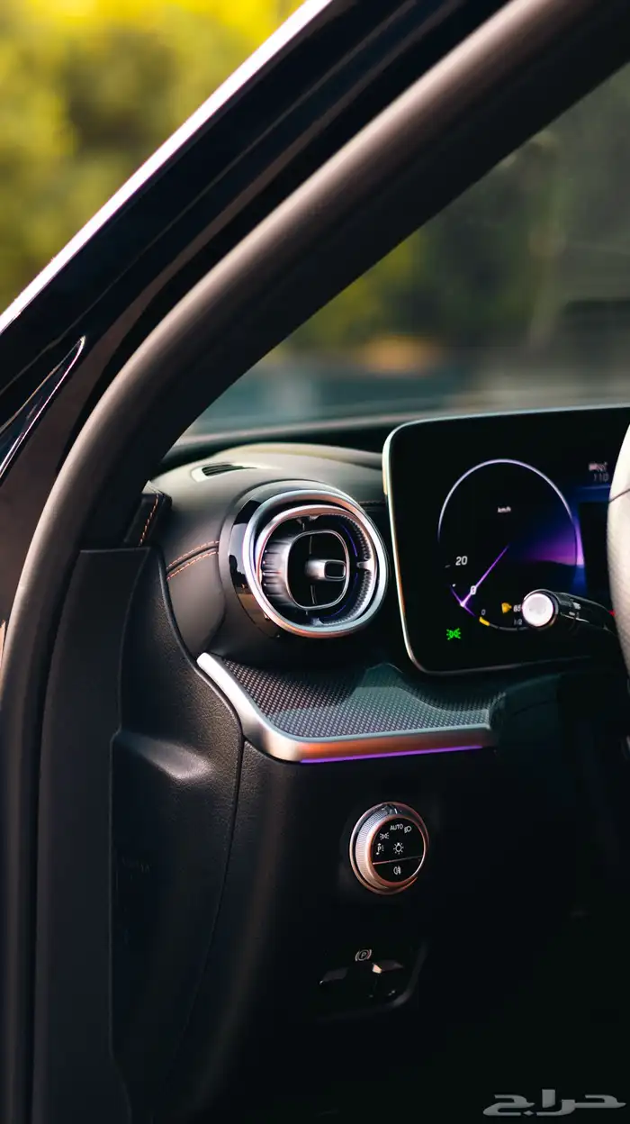 مرسيدس C300 ( شبه اصفار ) 13