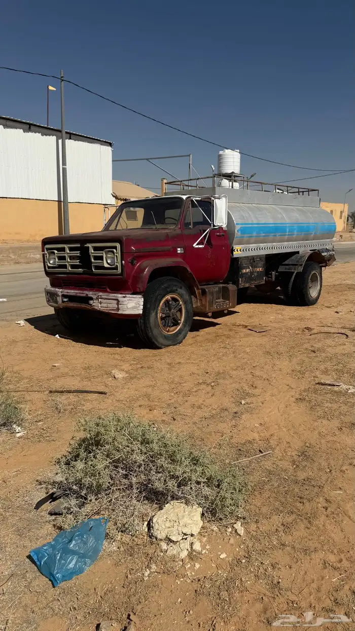 وايت جمس لوري 0