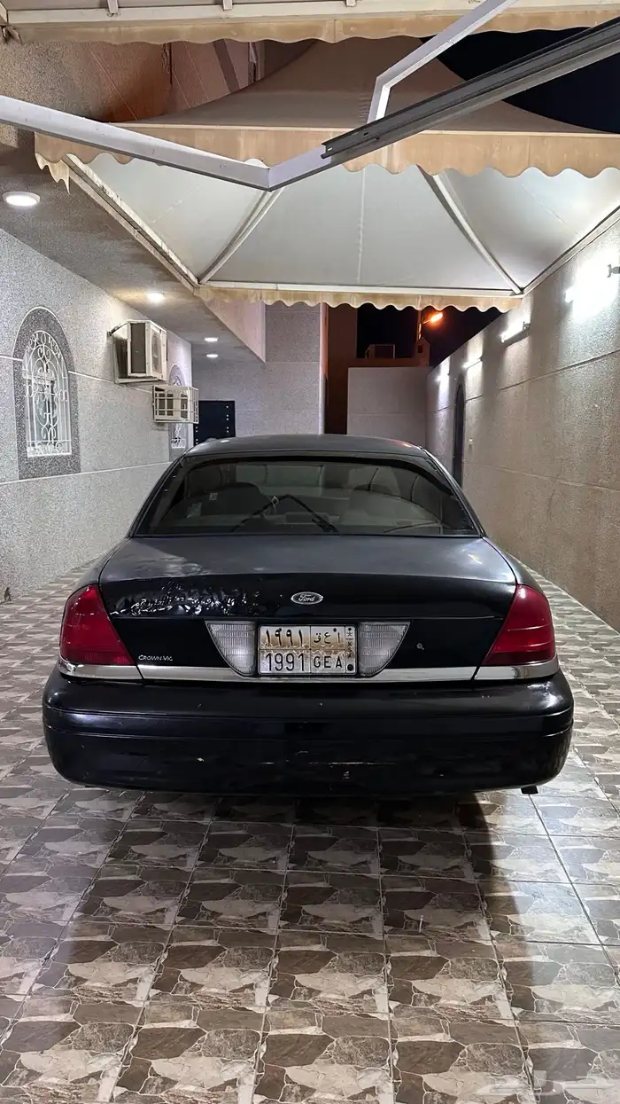 فورد فكتوريا 11