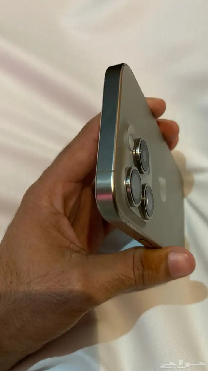 ايفون 15 برو نضيف جدا 128 1