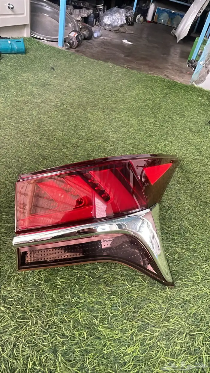 أصطبات لكزس LS500 موديل 2019 2024 6