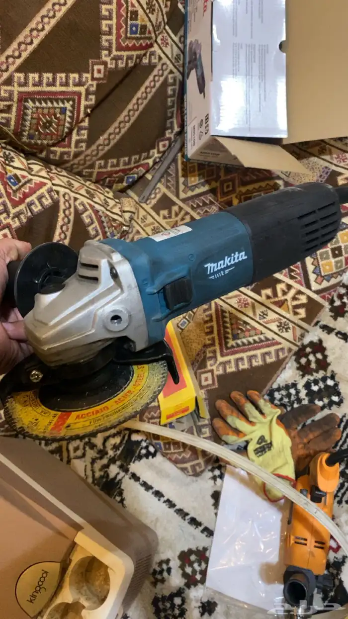 صاروخ متحرك وثابت ومكينه لحام 1