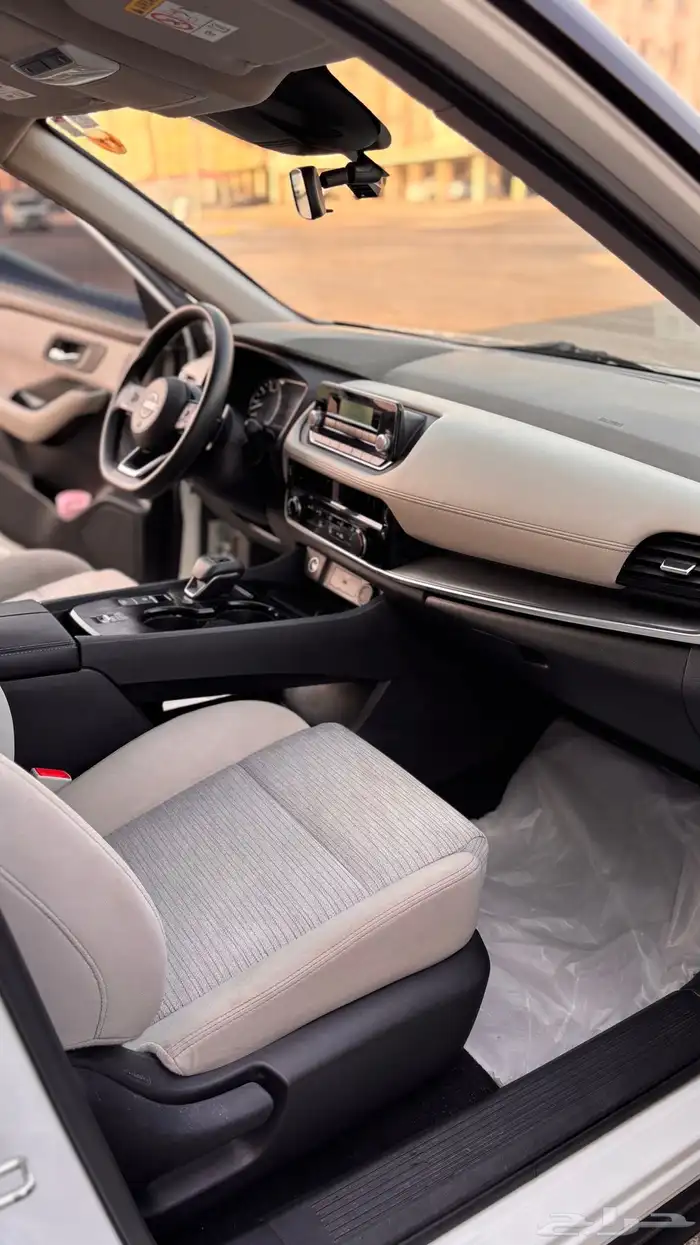 نيسان اكس تريل 6