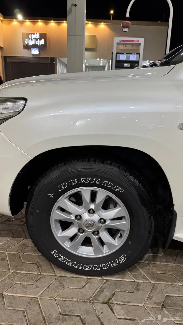 جيب لاند كرورزر 7