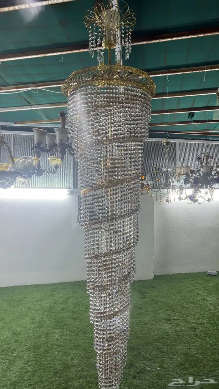 نجفه كبيره ارتفاعها مترين ونص ونجف متنوع مستخرج من احد الفلل 5