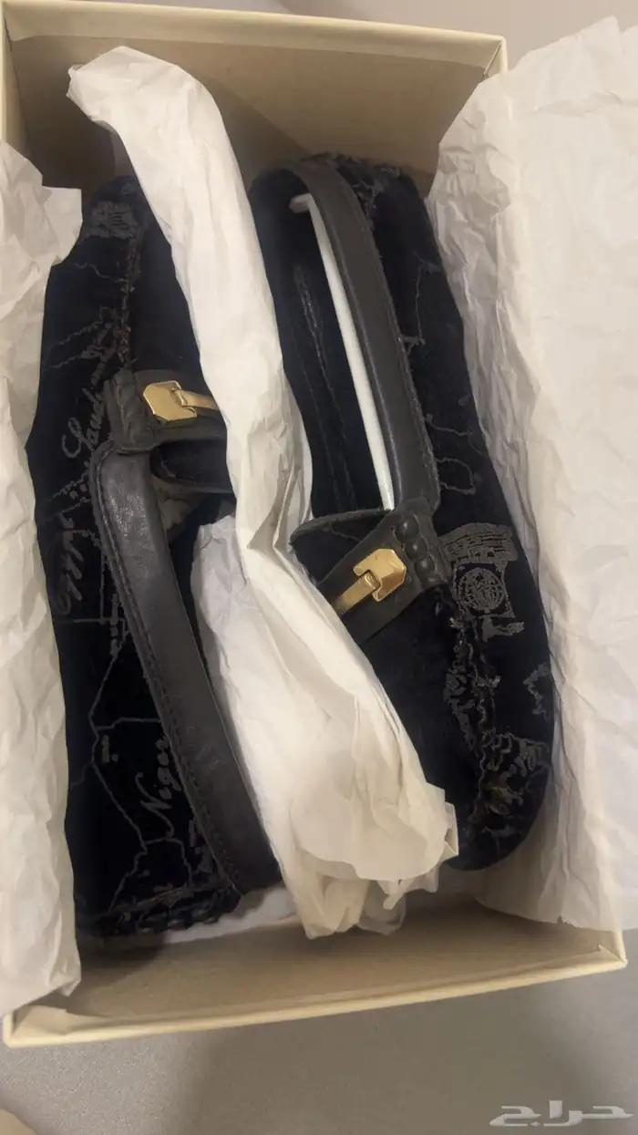 حذاء ماركة الفيرو مارتيني 2