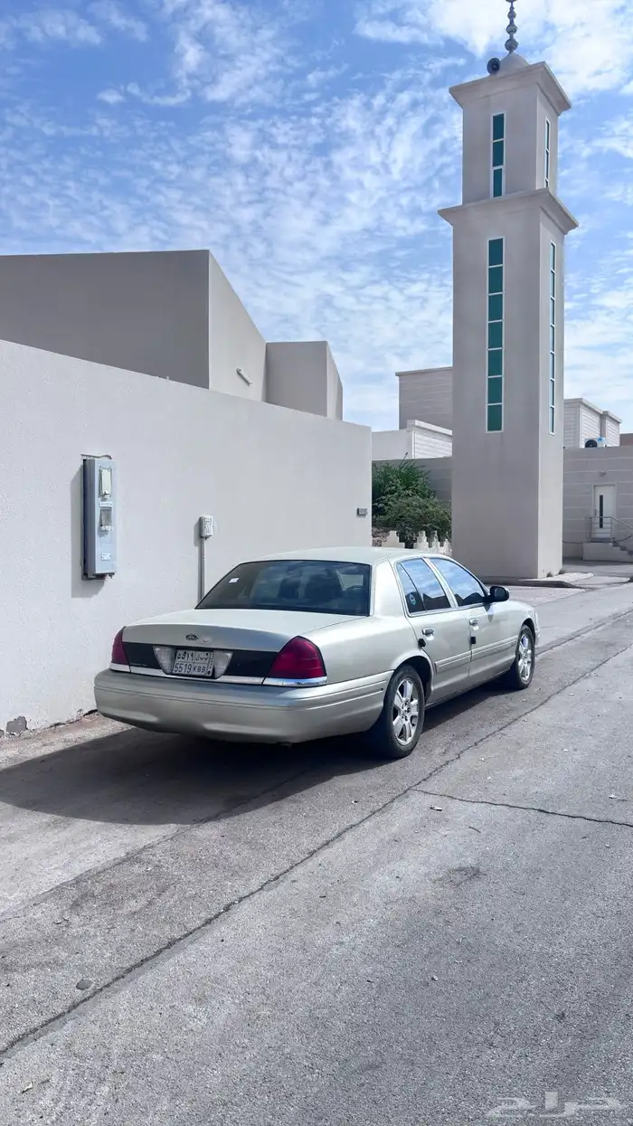 فورد فكتوريا 5