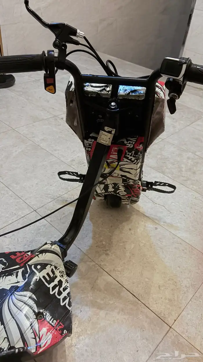 سكوتر كهربائي مع شاحنه وكفرت سليمه 2